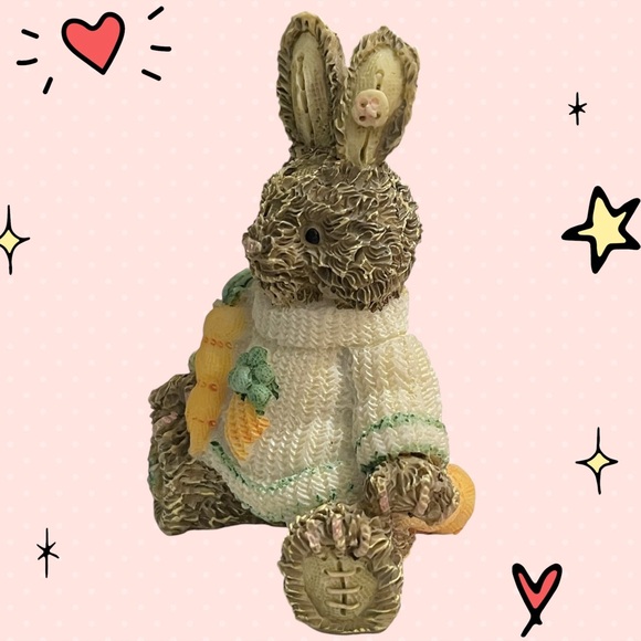 ABC Patchwork Bunny Wearing Carrot Sweater 3.5" Resin Figurine - Picture 6 of 8